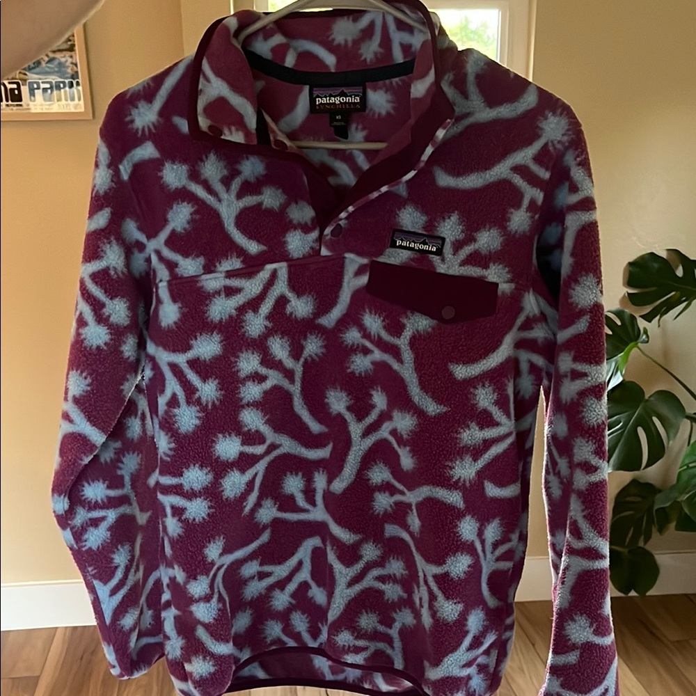 Patagonia Women's Limited Edition Joshua Tree Synchilla Pullover - Picture 3 of 4